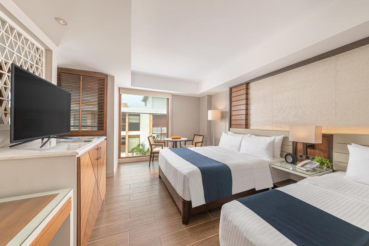 Henann Crystal Sands Resort Balabag  Esterno foto