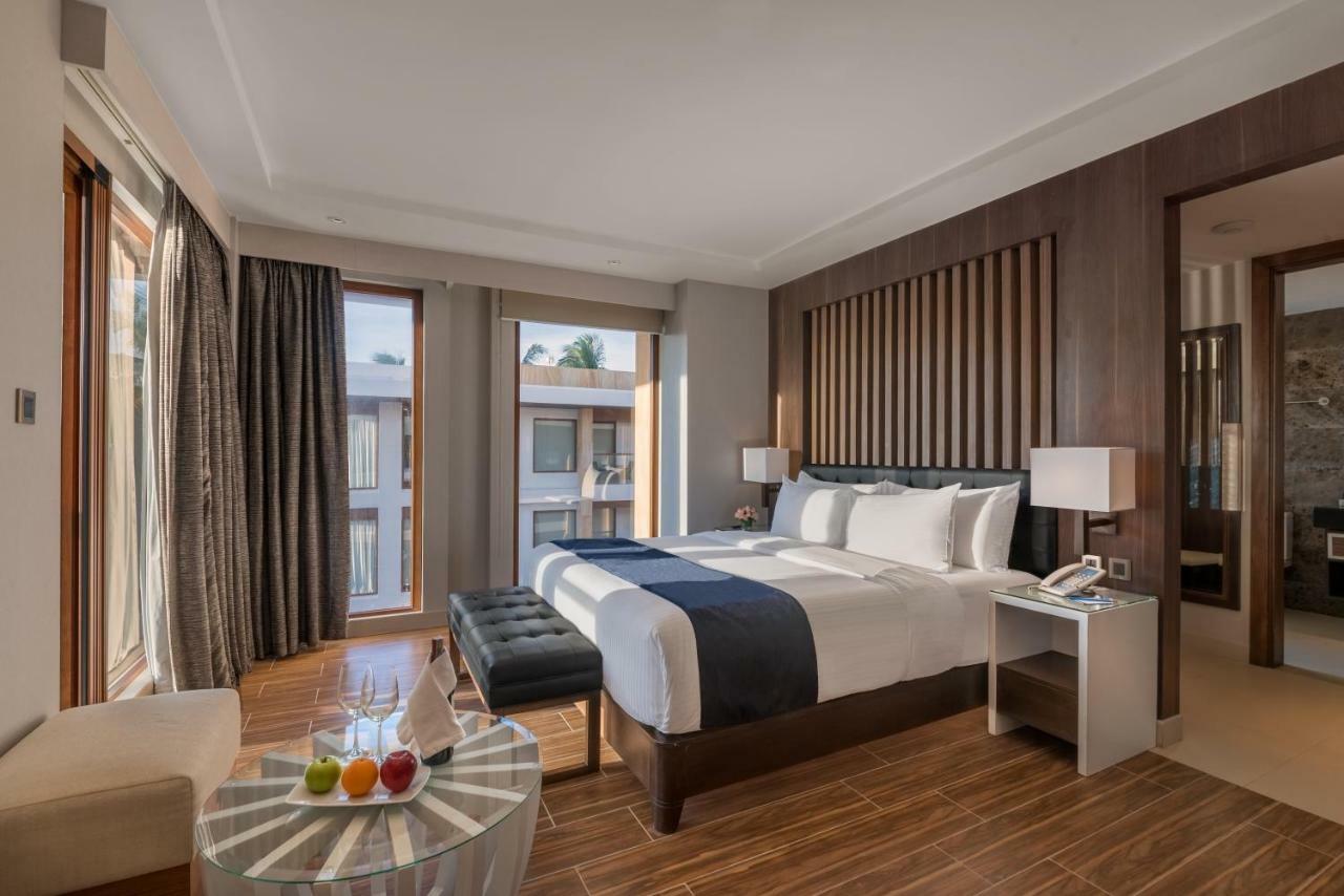 Henann Crystal Sands Resort Balabag  Esterno foto