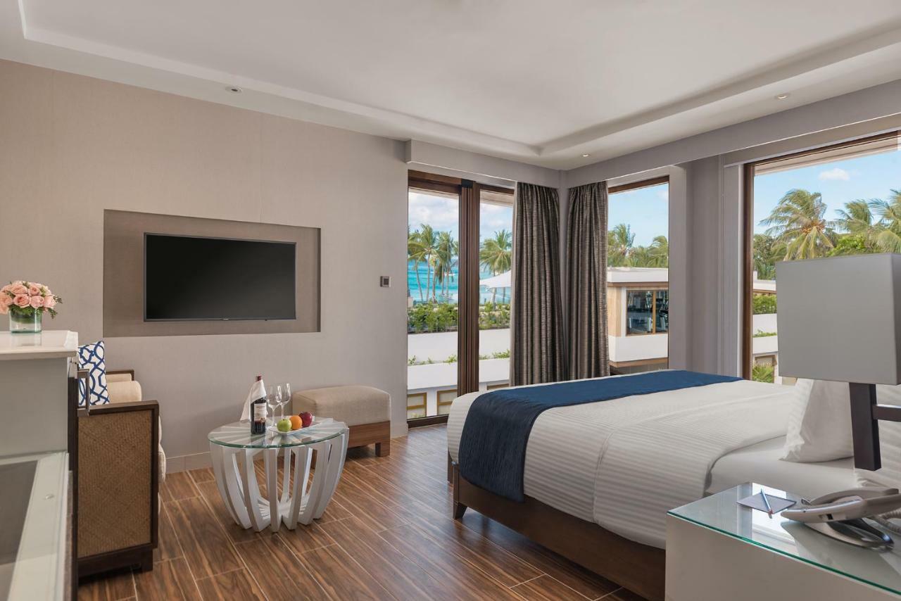 Henann Crystal Sands Resort Balabag  Esterno foto